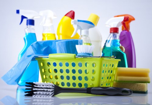 Local cleaning services in Ealing for homes and apartments